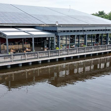 Veenland Hotel Haren Buitenkant foto