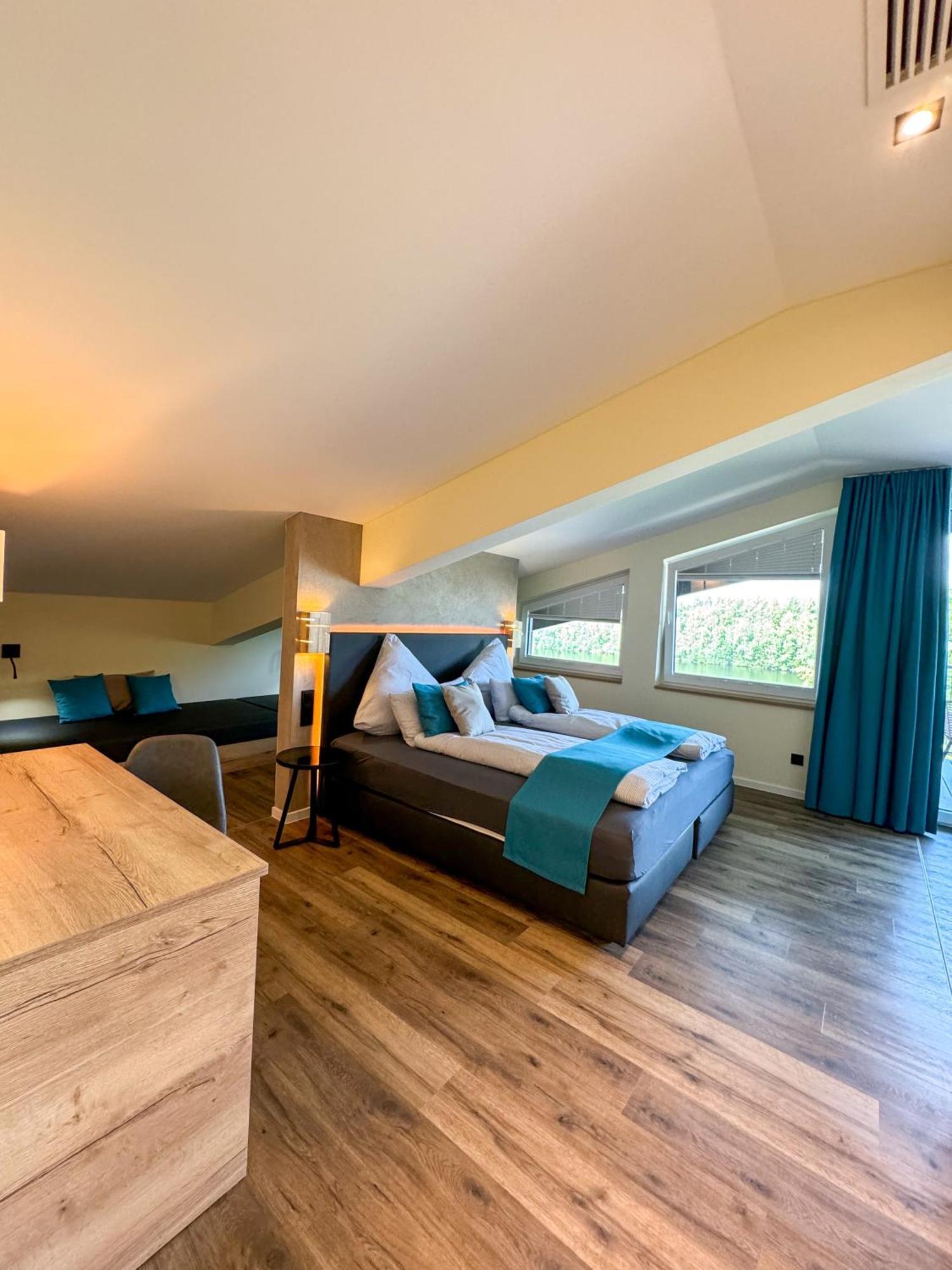 Veenland Hotel Haren Buitenkant foto